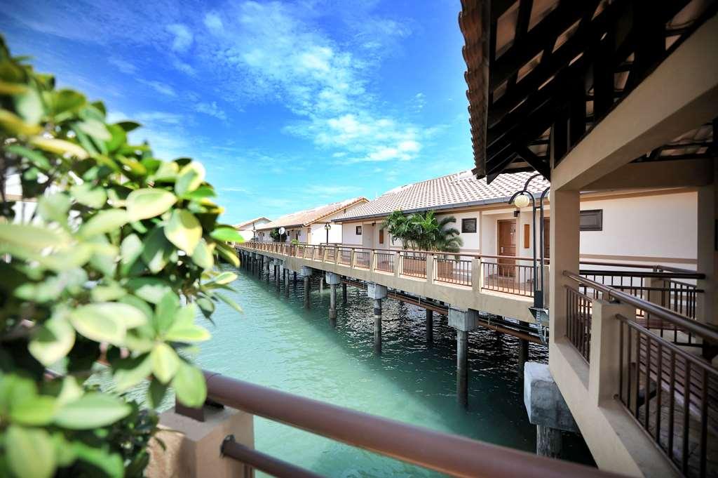 Hotel Lexis Port Dickson Extérieur photo
