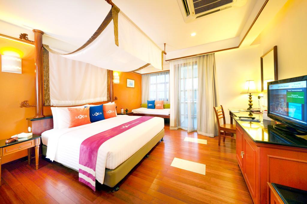 Hotel Lexis Port Dickson Extérieur photo