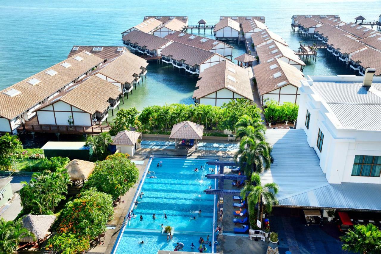 Hotel Lexis Port Dickson Extérieur photo